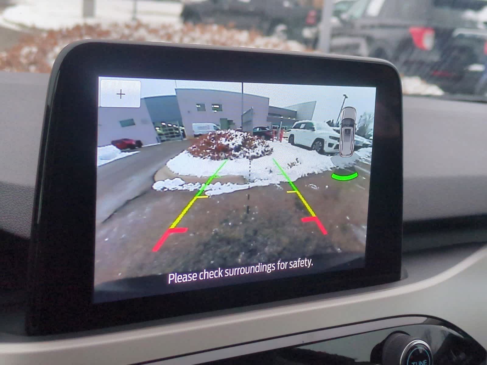 Thumbnail: 2022 Ford Escape - 31