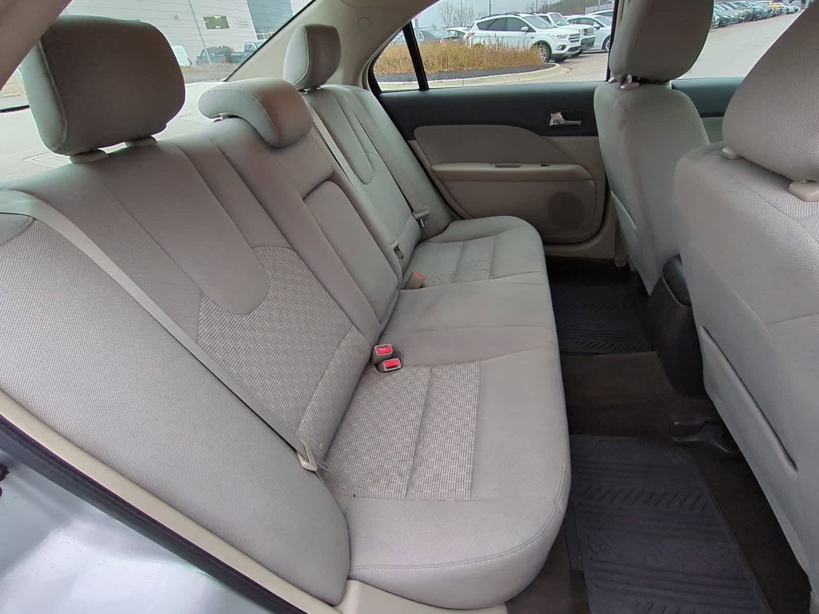 Thumbnail: 2012 Ford Fusion - 19