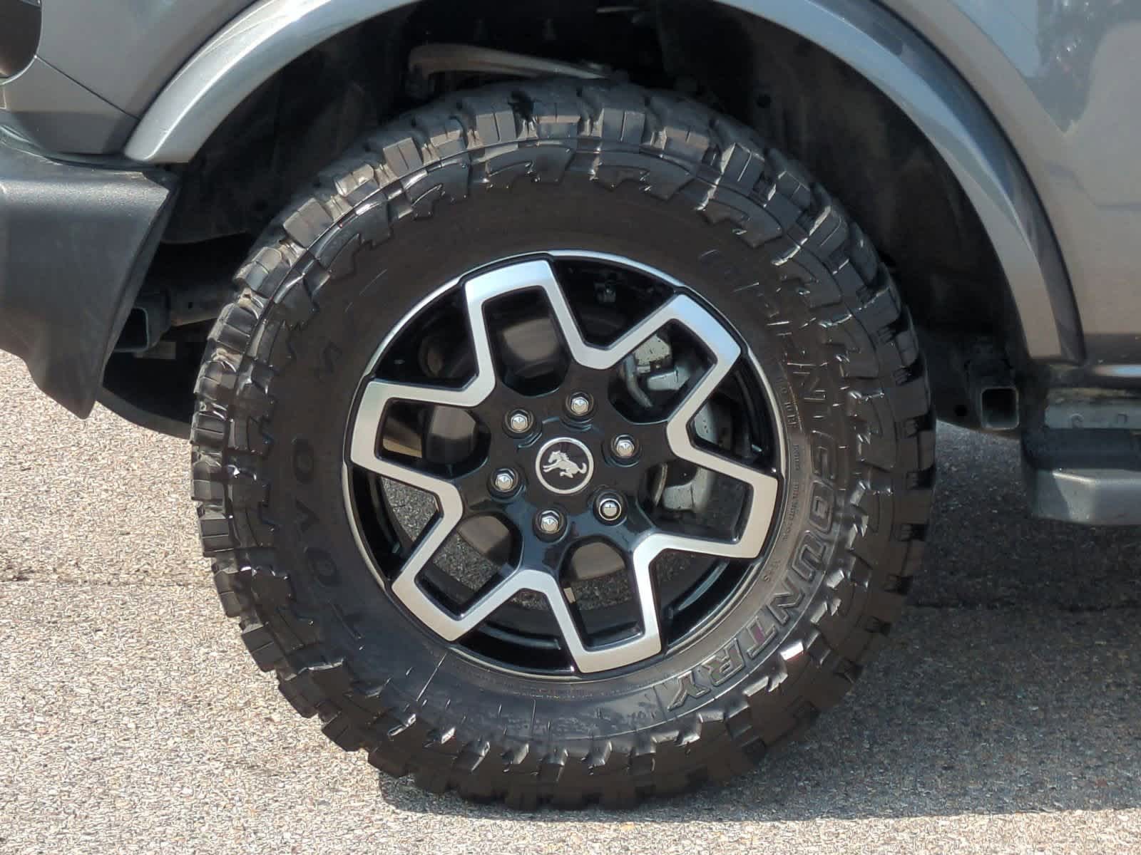 Thumbnail: 2022 Ford Bronco - 14