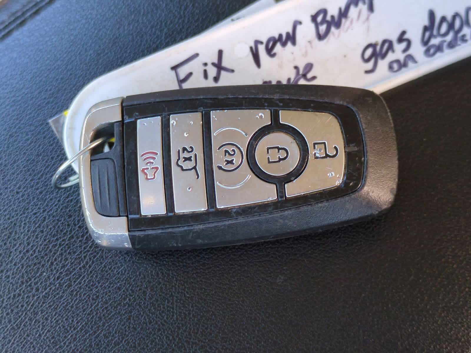 Thumbnail: 2020 Ford Edge - 33