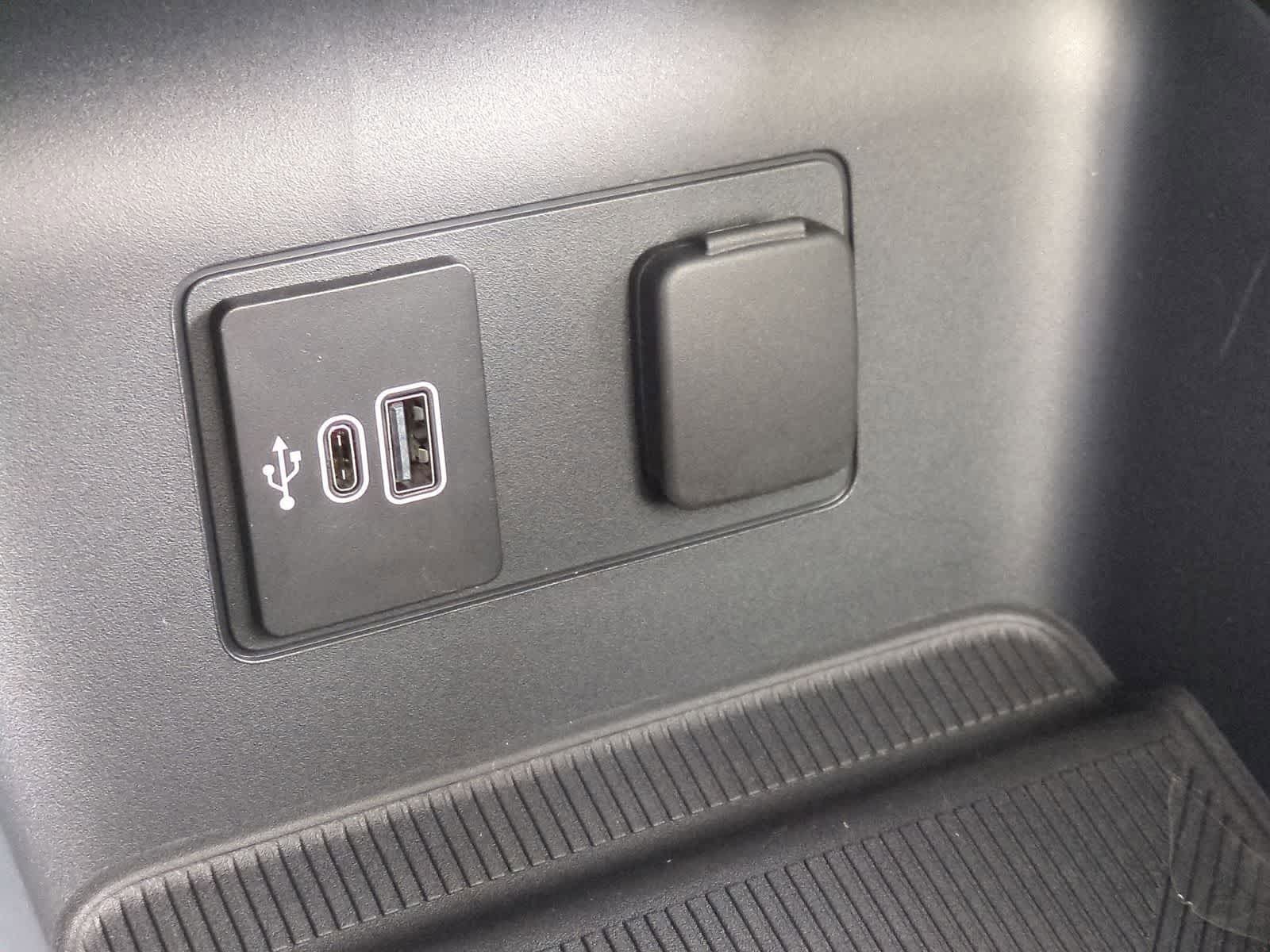 Thumbnail: 2026 Ford Explorer - 34