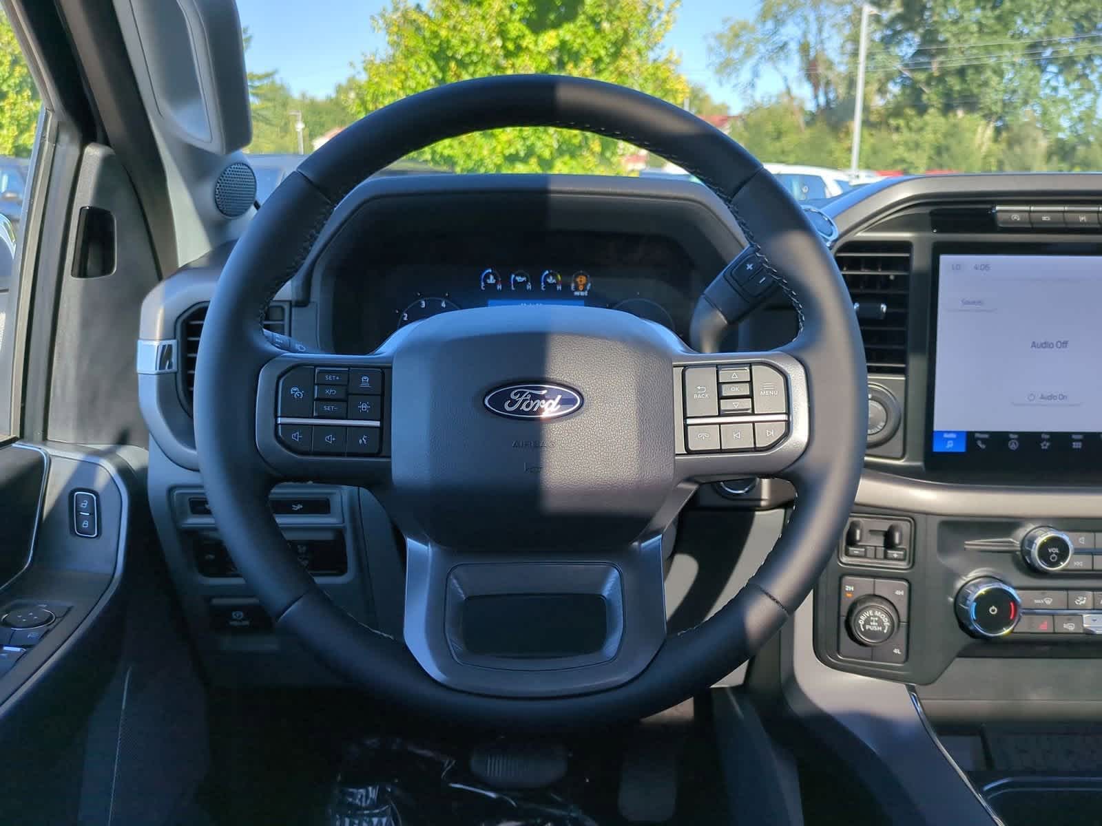 2024 Ford F-150 XLT 24