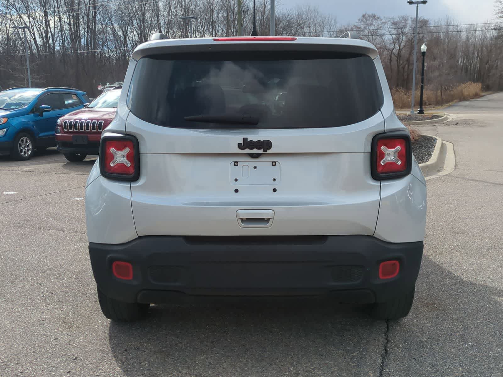 Thumbnail: 2020 Jeep Renegade - 7
