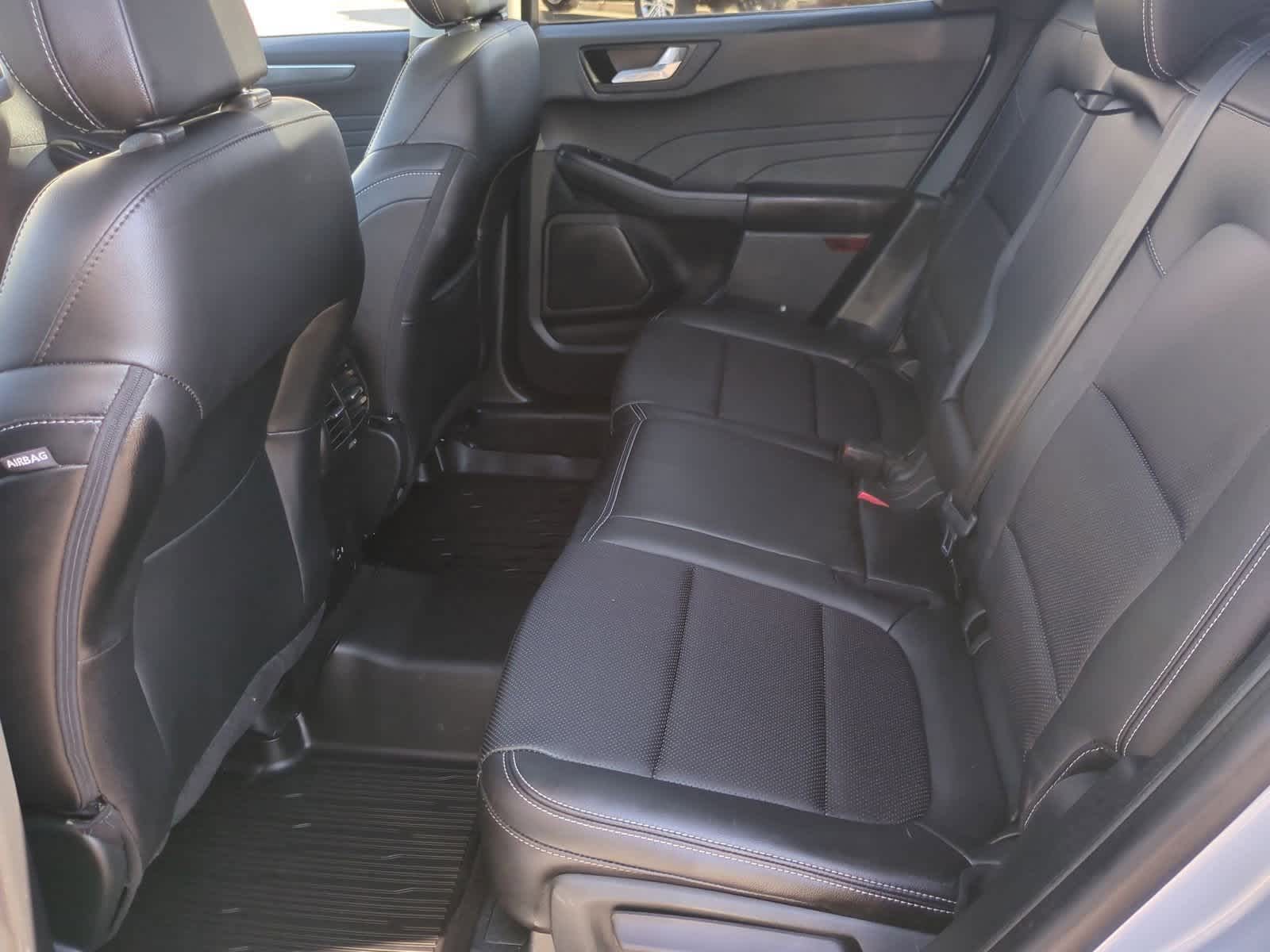 Thumbnail: 2022 Ford Escape - 20