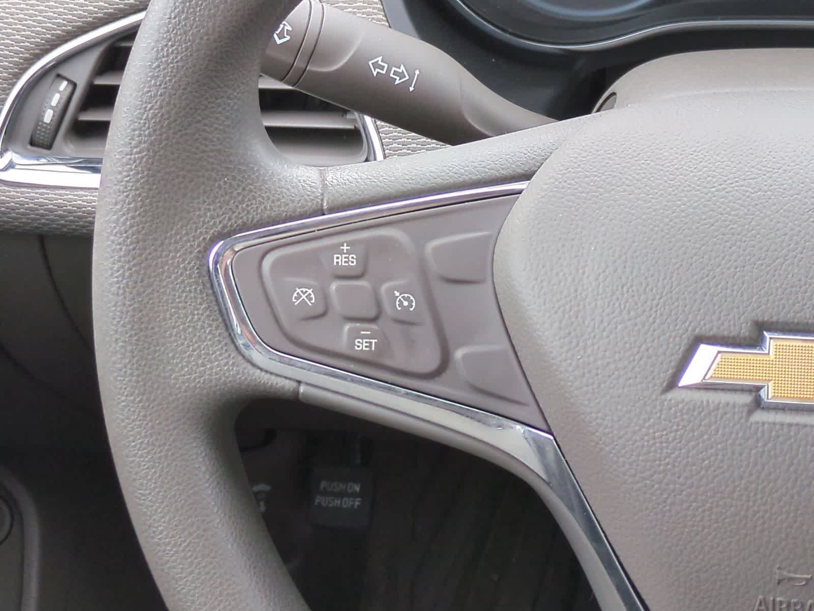 Thumbnail: 2018 Chevrolet Cruze - 23