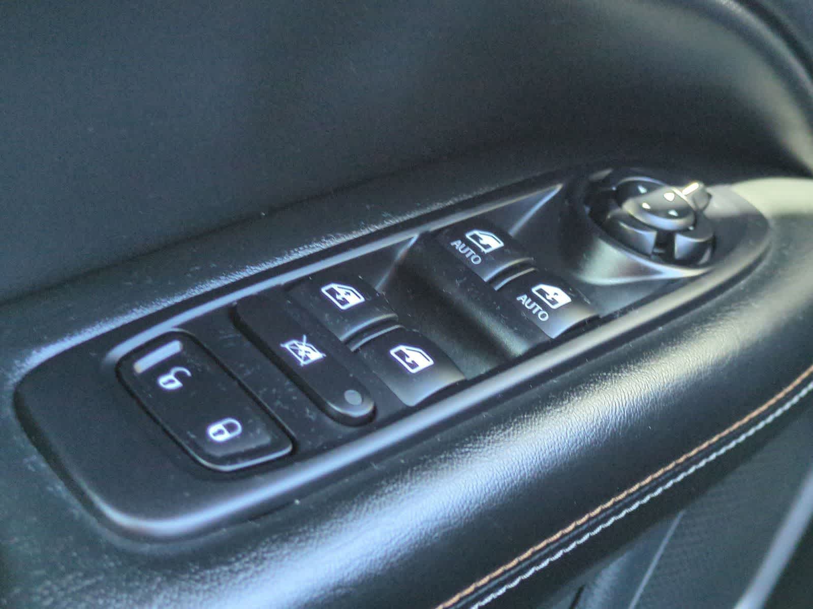 Thumbnail: 2020 Jeep Compass - 28