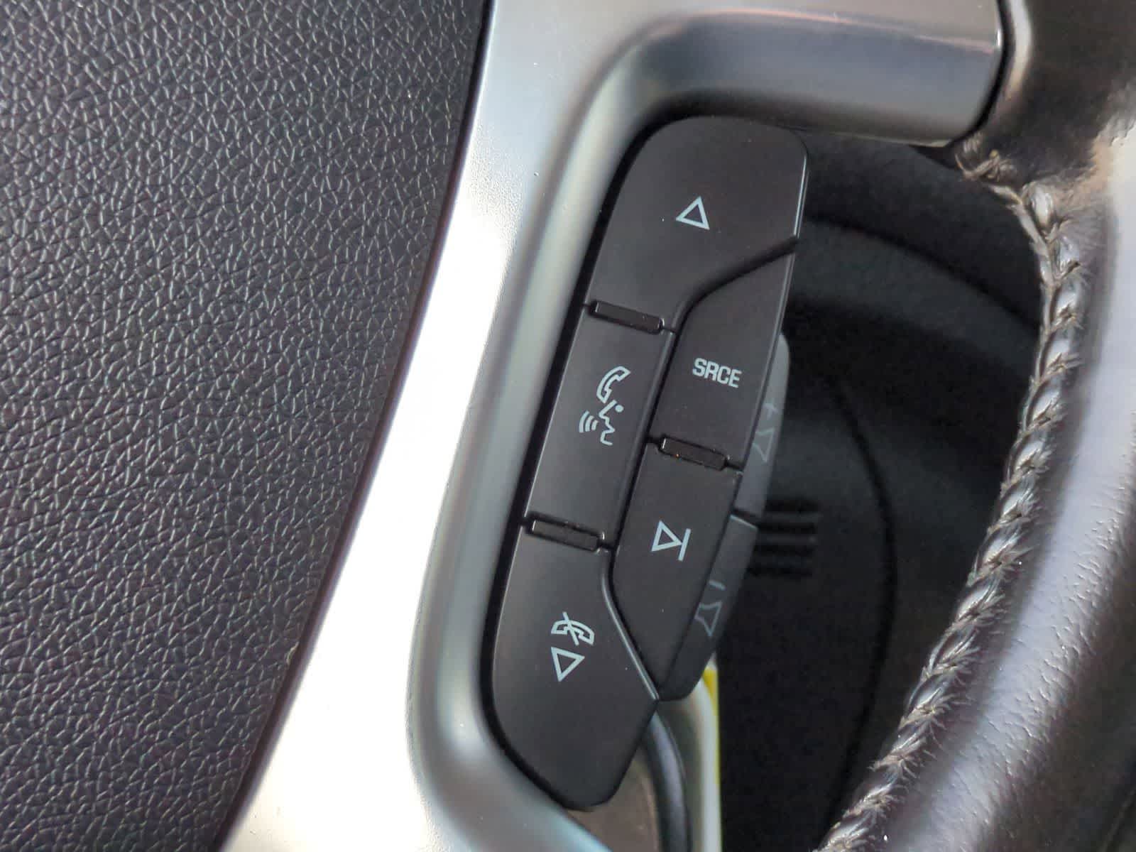 Thumbnail: 2015 Chevrolet Traverse - 25