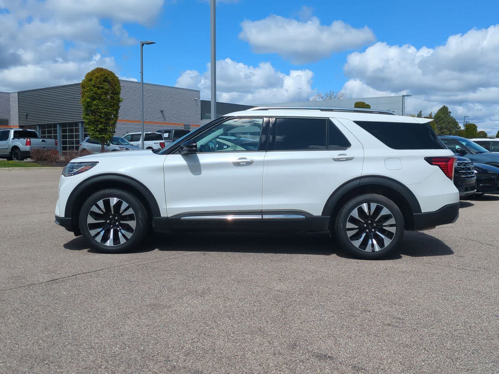 Thumbnail: 2026 Ford Explorer - 5