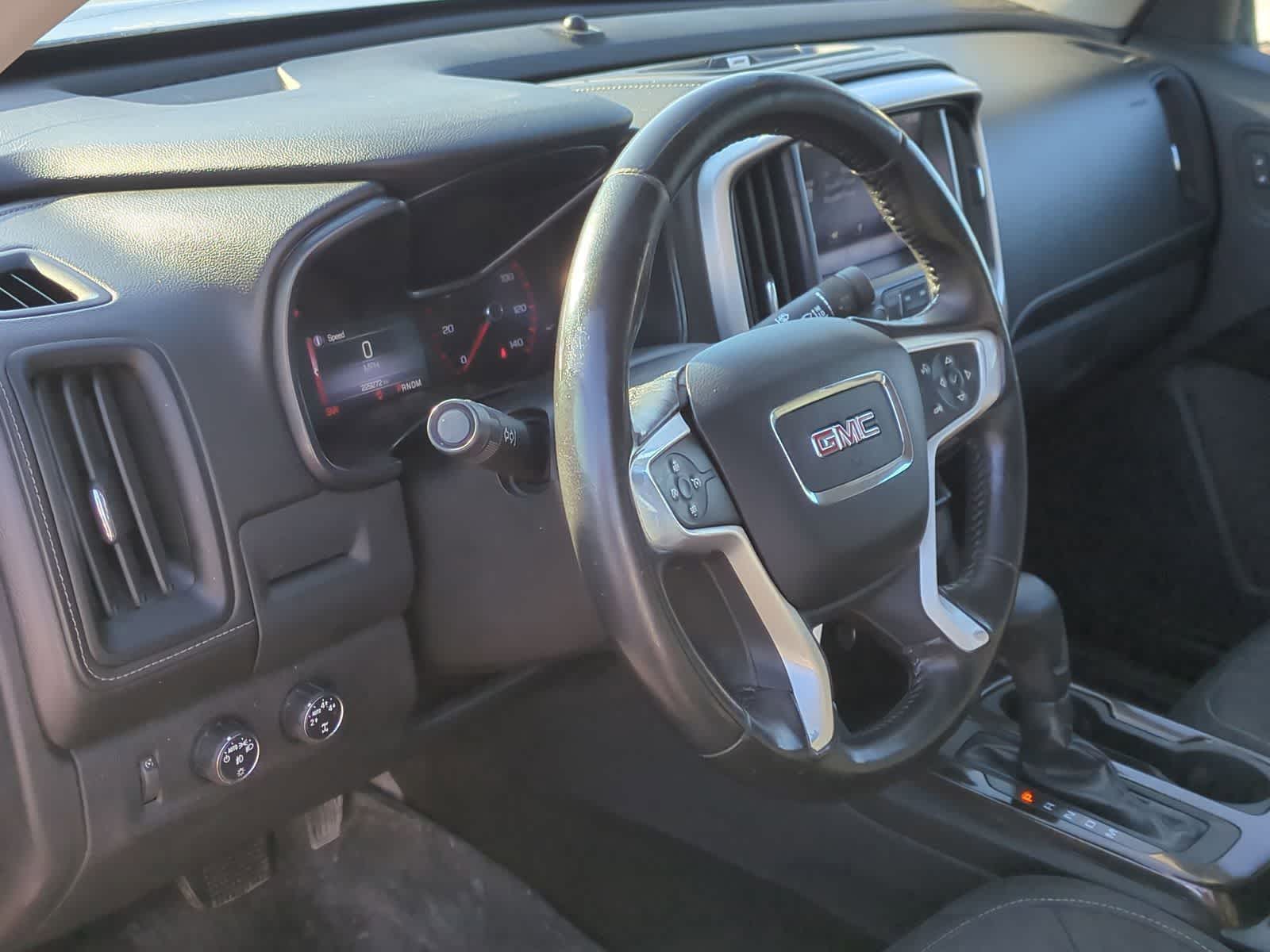 Thumbnail: 2015 GMC Canyon - 10