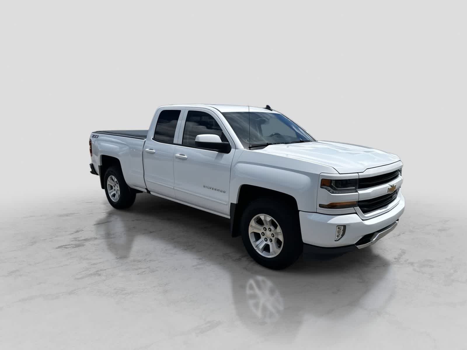 Thumbnail: 2018 Chevrolet Silverado 1500 - 2