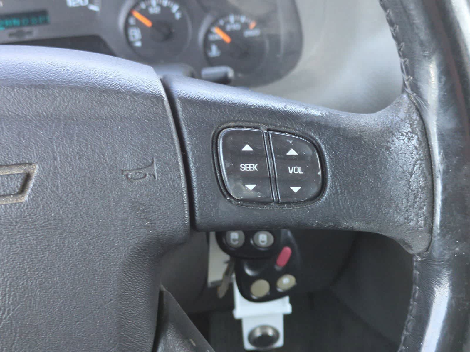 Thumbnail: 2004 Chevrolet TrailBlazer - 24