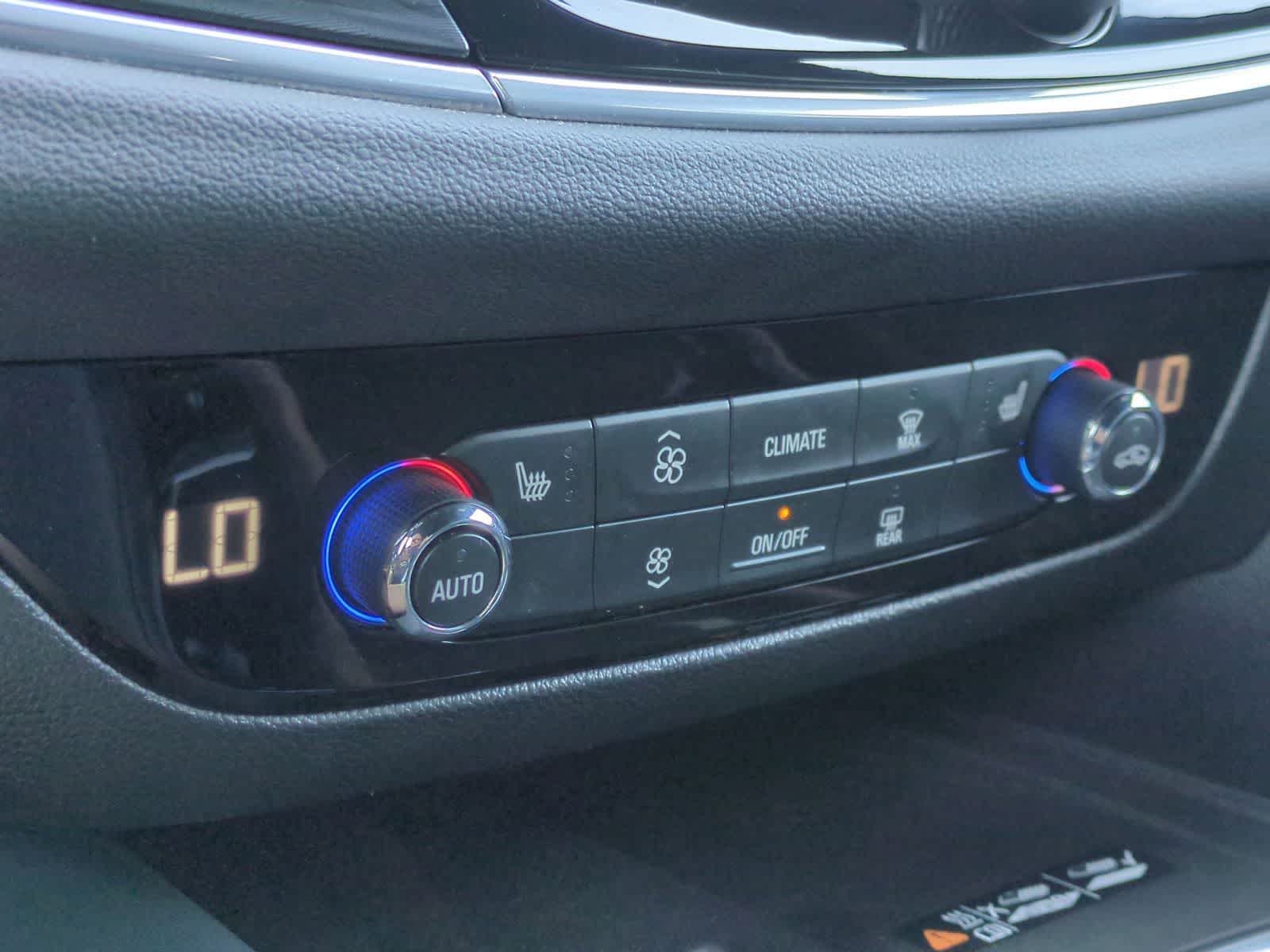 Thumbnail: 2022 Buick Enclave - 31