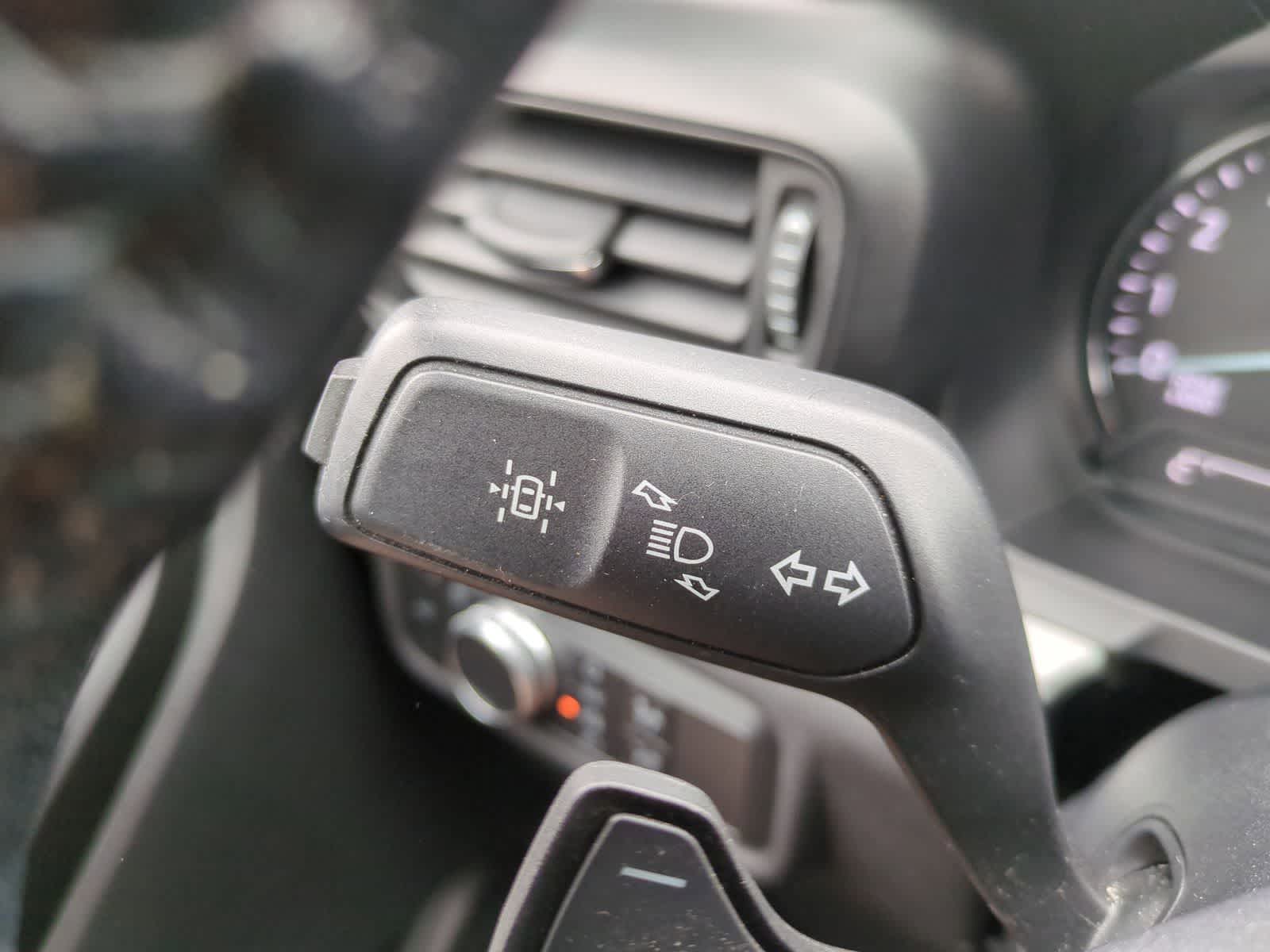 Thumbnail: 2020 Ford Explorer - 23