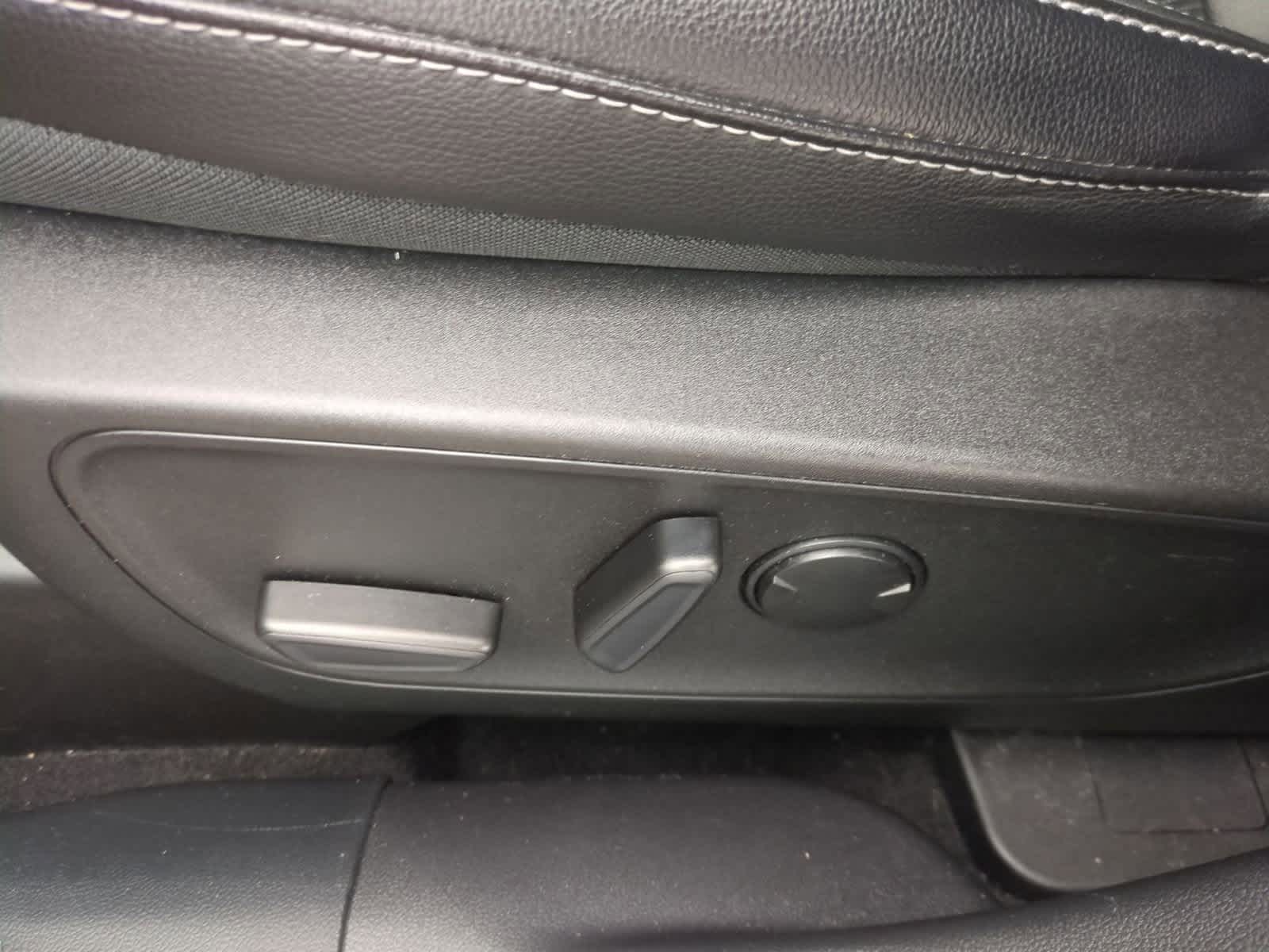 Thumbnail: 2022 Ford Escape - 17