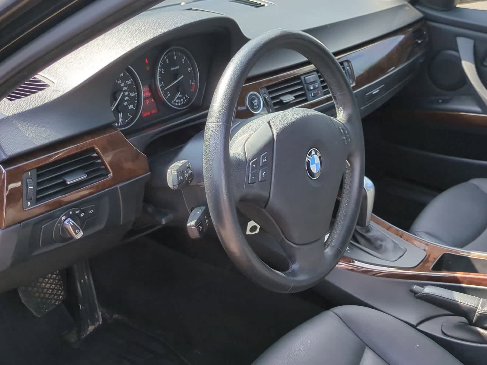 Thumbnail: 2009 BMW 3 Series - 10