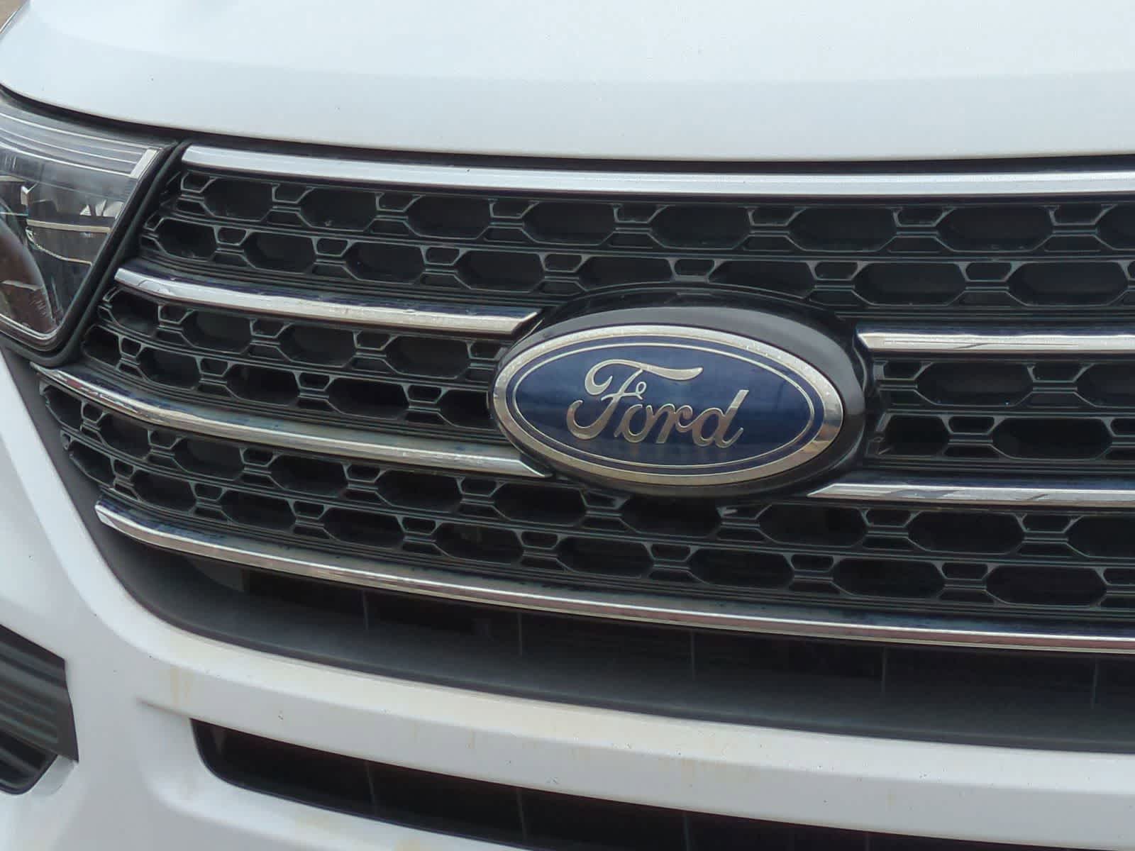 Thumbnail: 2020 Ford Explorer - 13