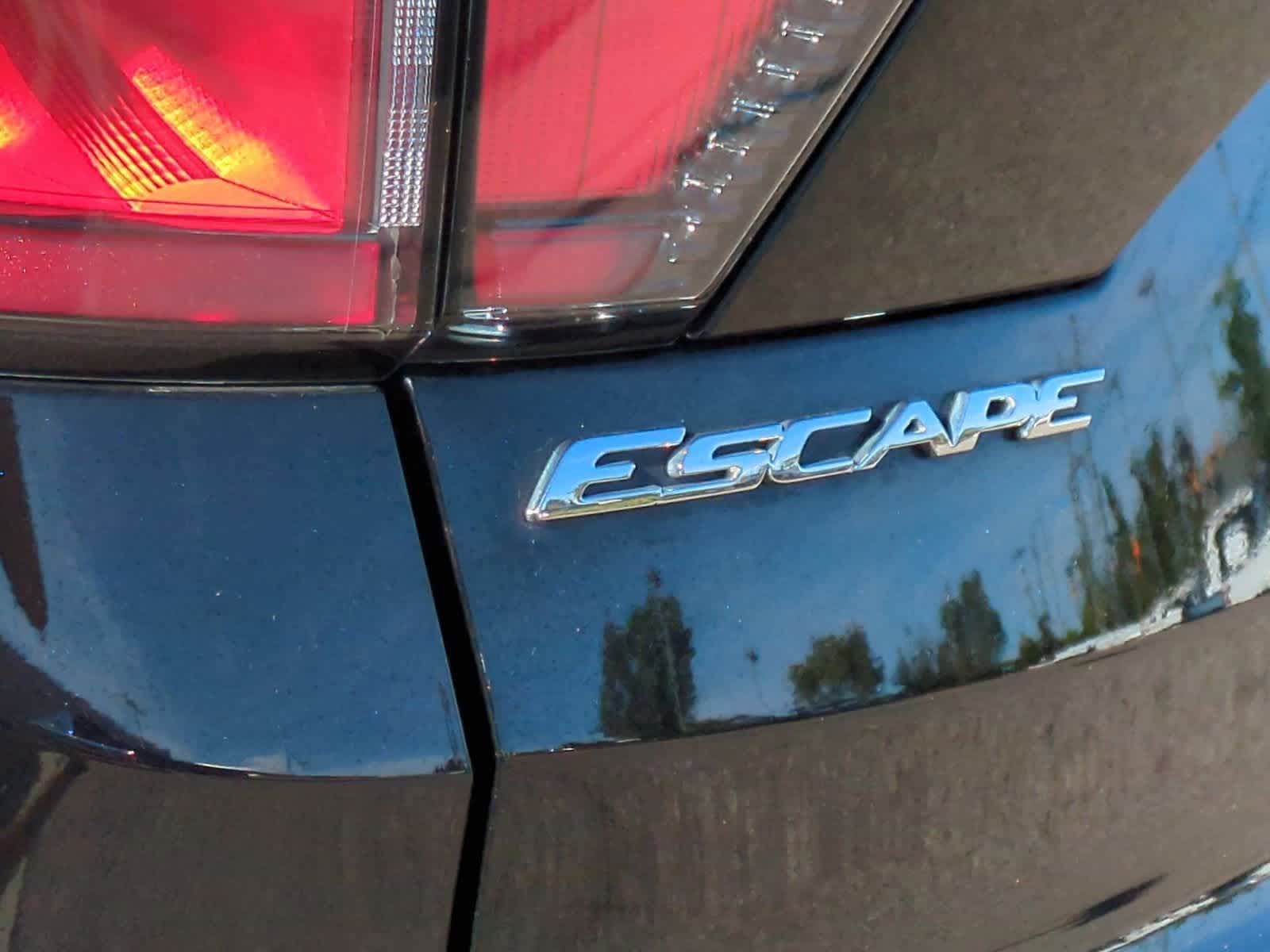 Thumbnail: 2017 Ford Escape - 13