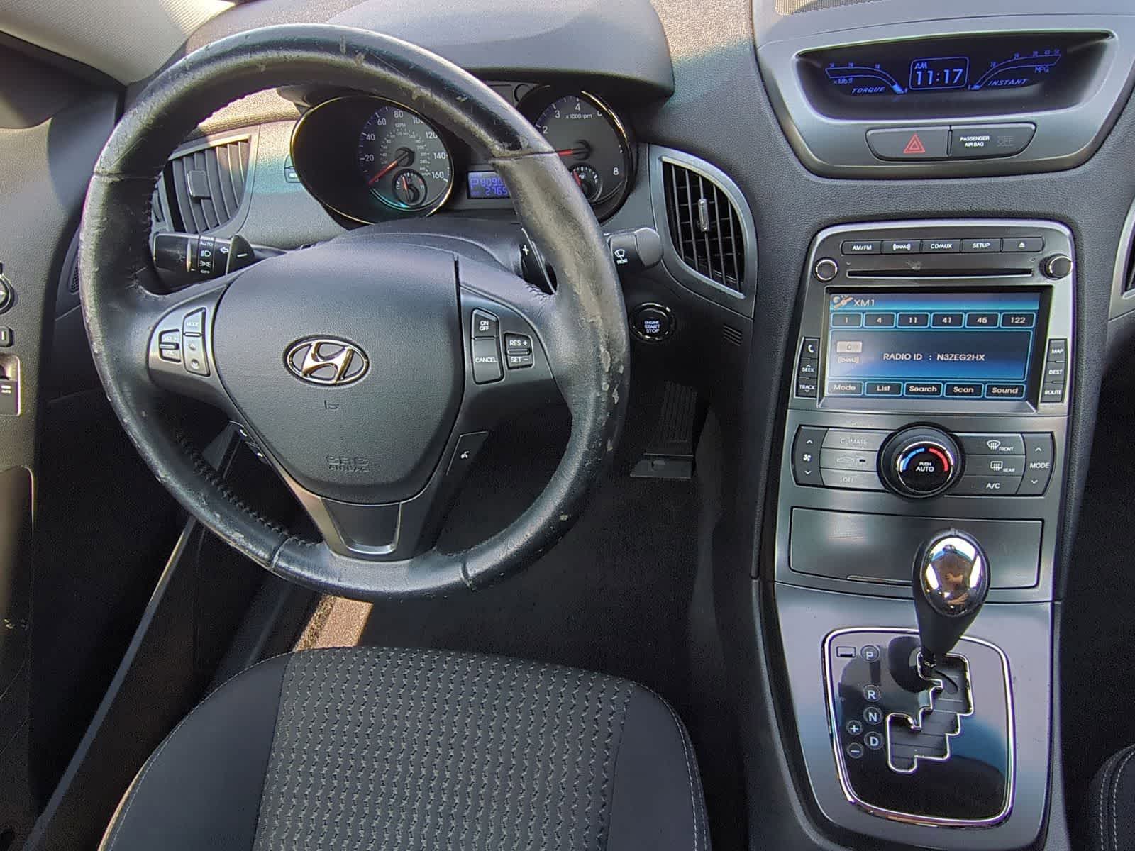 Thumbnail: 2012 Hyundai Genesis - 15