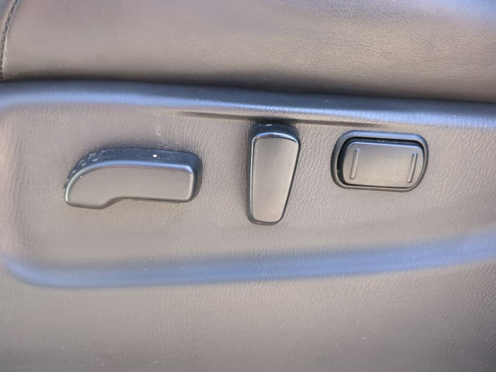 Thumbnail: 2017 Nissan Armada - 17