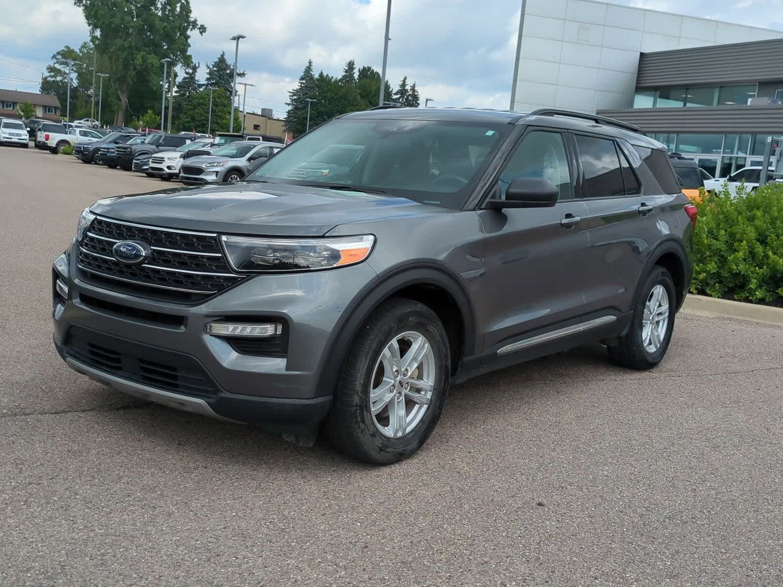 Thumbnail: 2022 Ford Explorer - 4