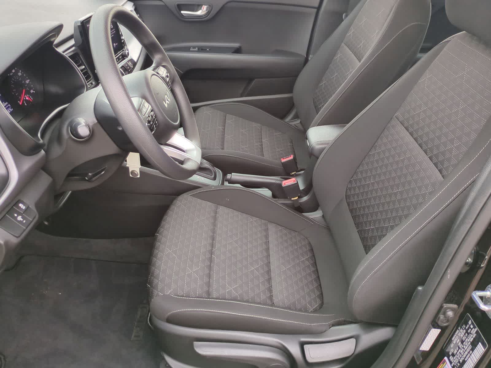 Thumbnail: 2022 Kia Rio5 - 16