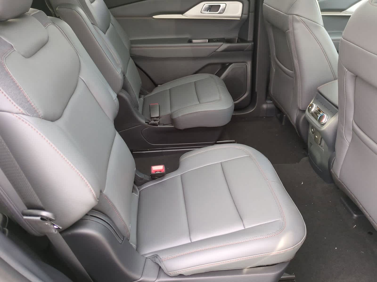 Thumbnail: 2026 Ford Explorer - 21