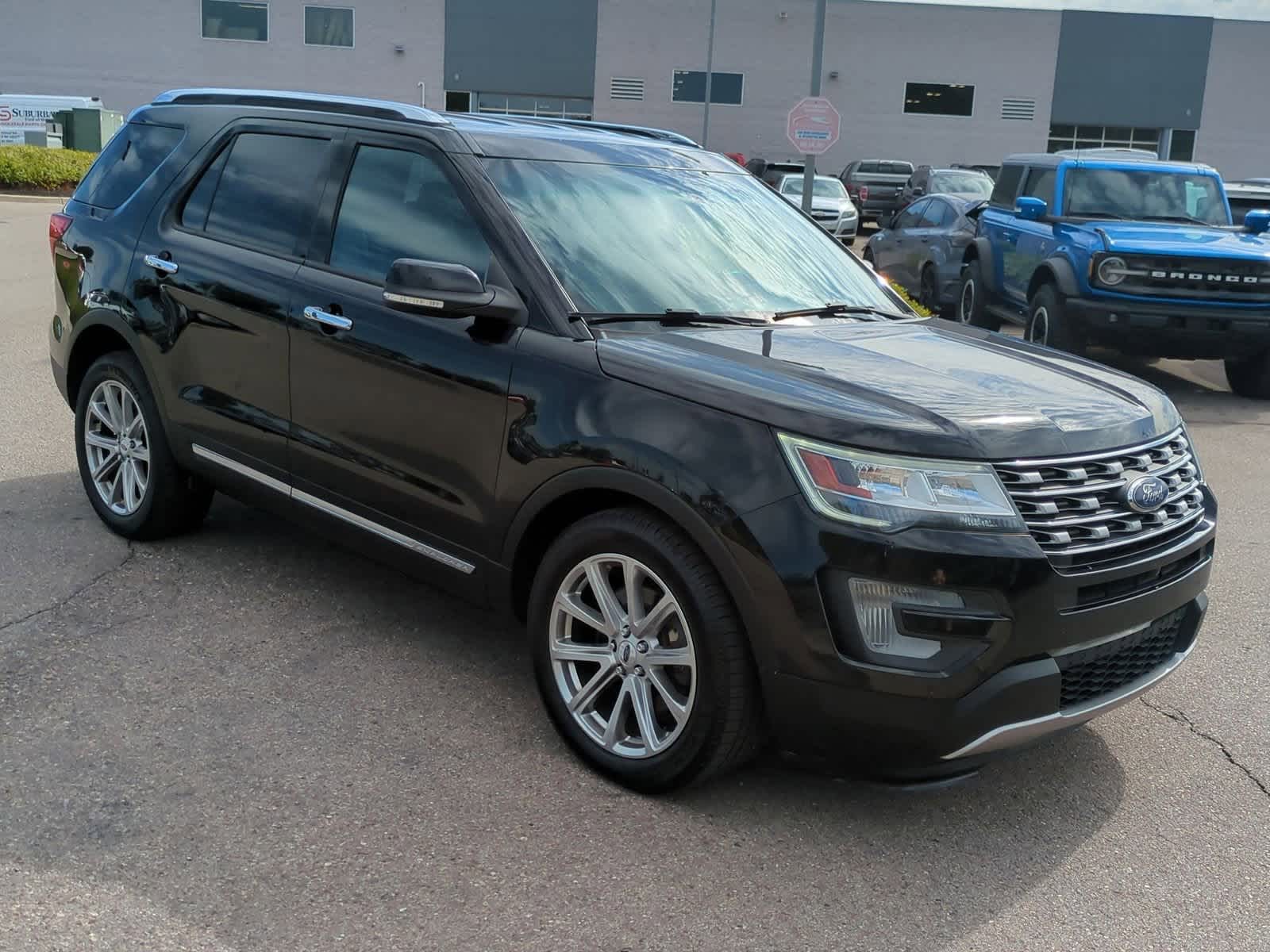 Thumbnail: 2017 Ford Explorer - 2