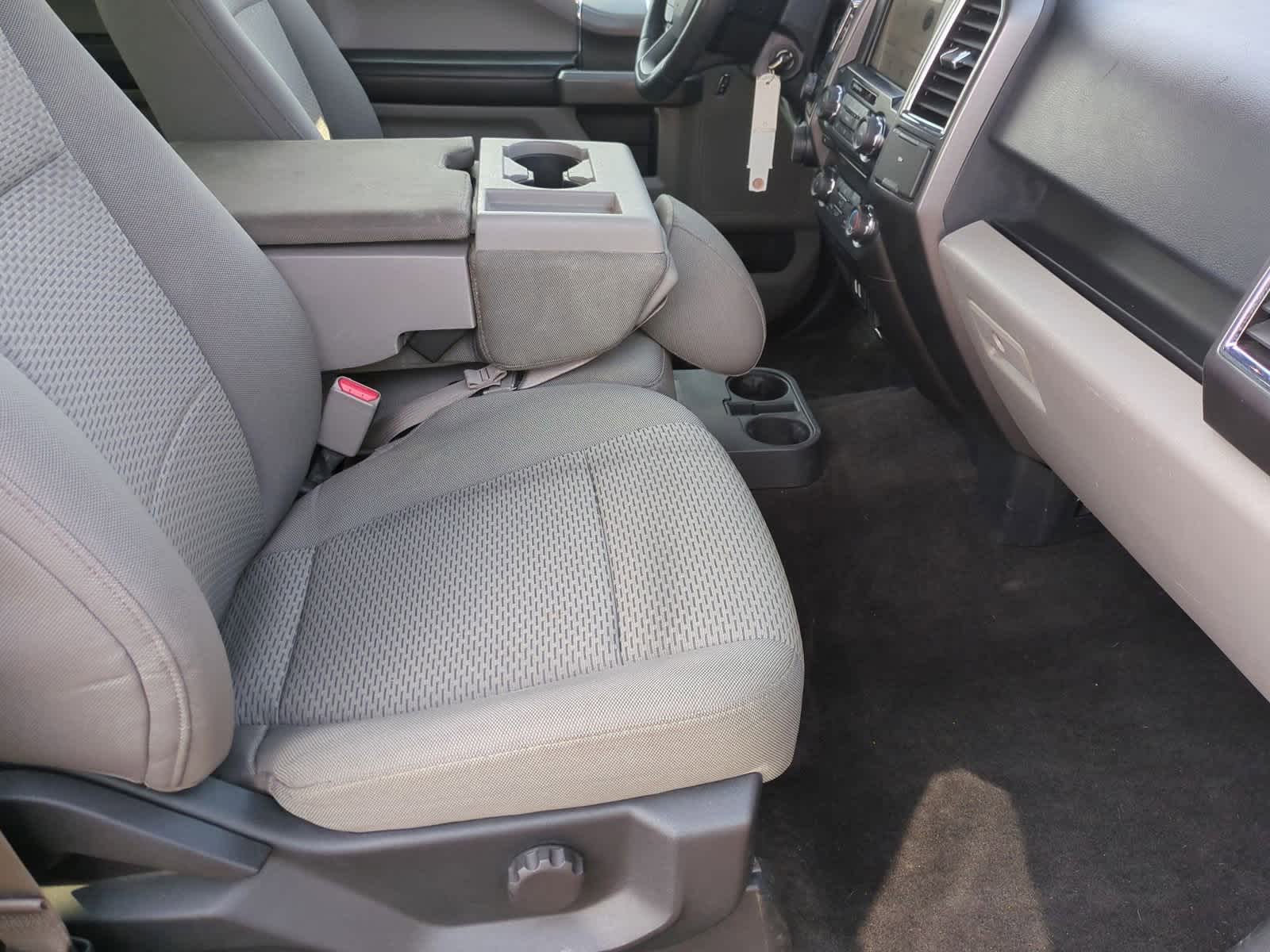 Thumbnail: 2016 Ford F-150 - 21