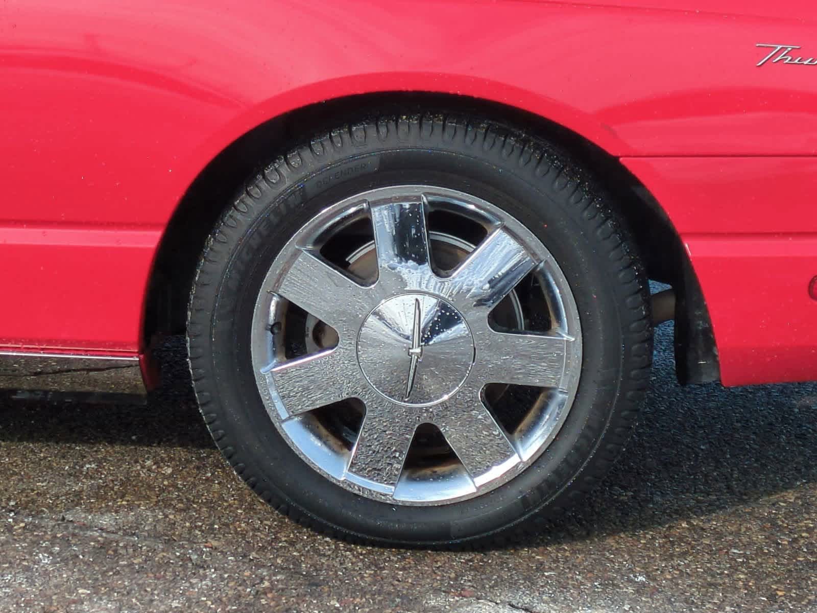 Thumbnail: 2002 Ford Thunderbird - 14