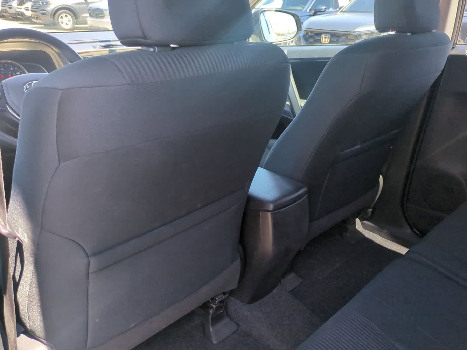 Thumbnail: 2015 Toyota RAV4 - 18