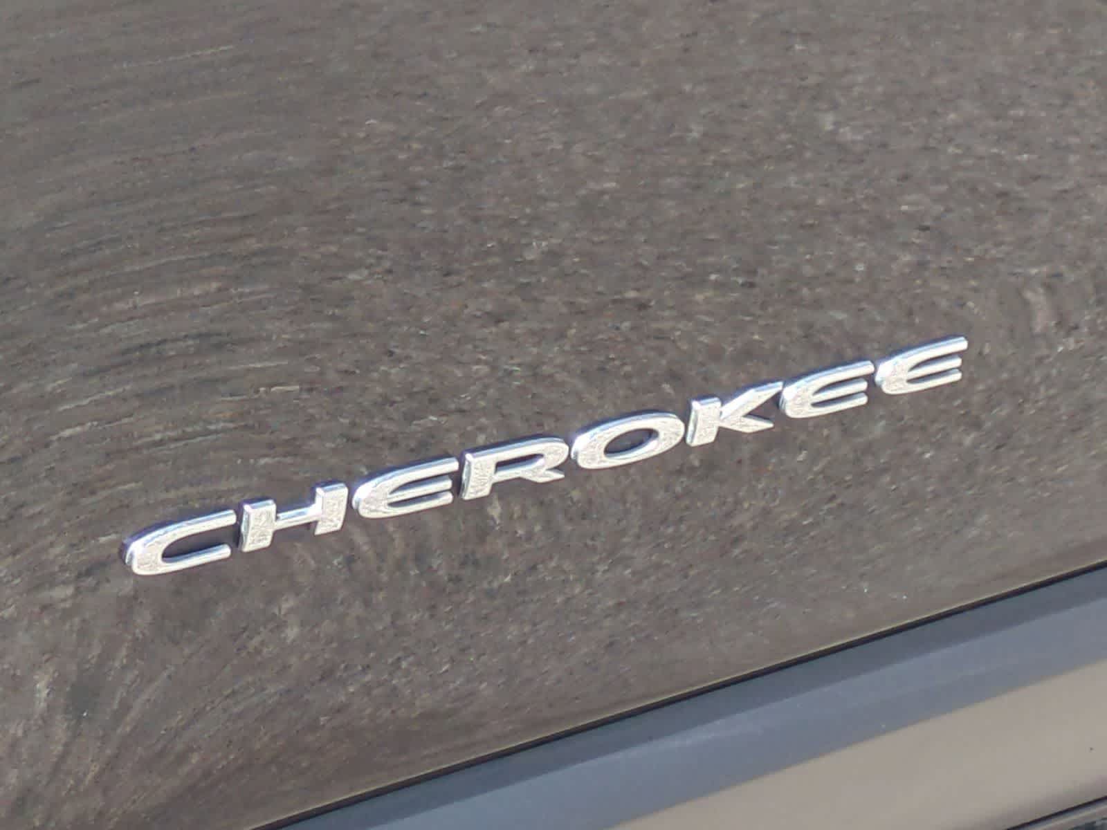 Thumbnail: 2016 Jeep Cherokee - 13