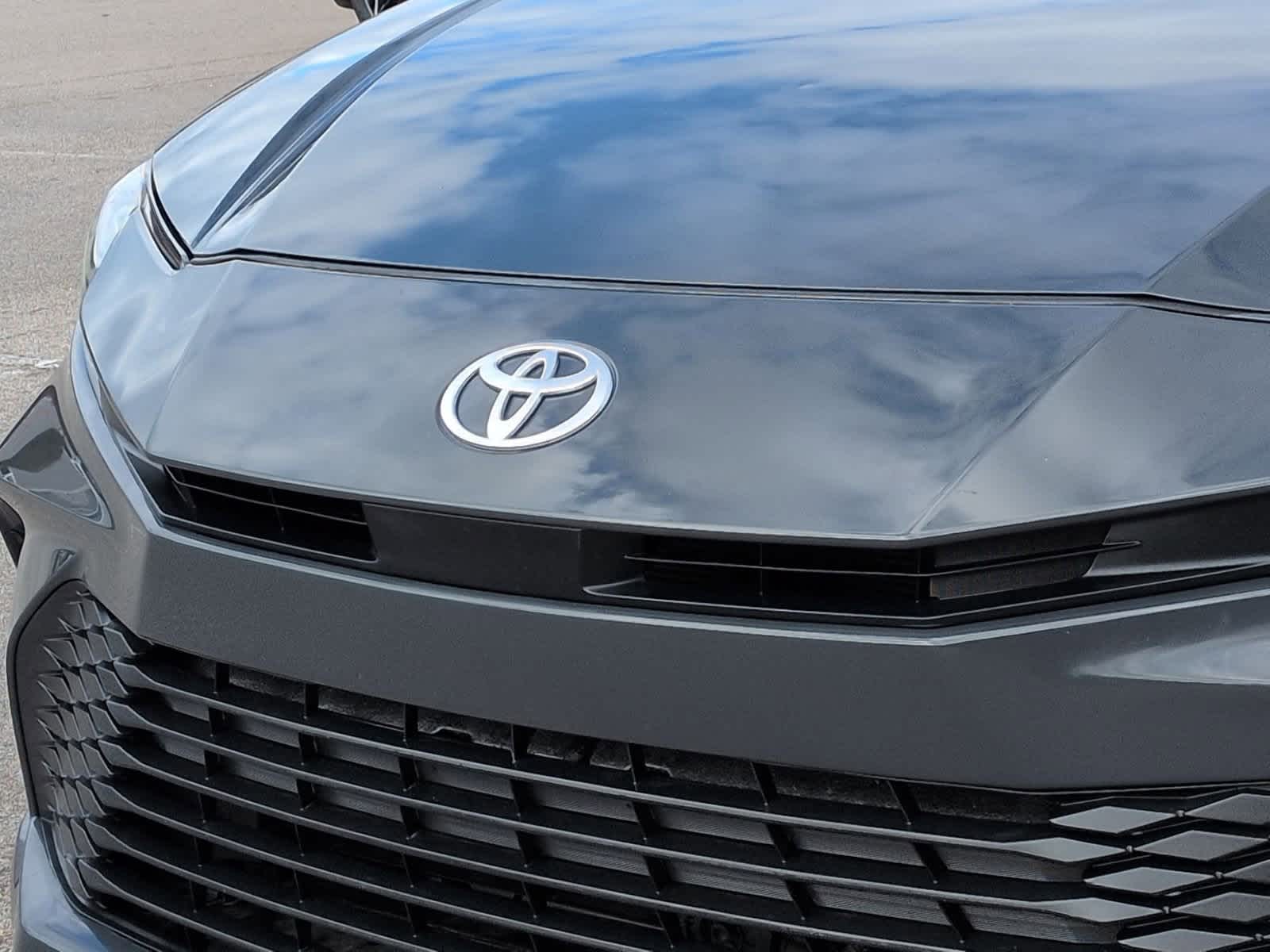 Thumbnail: 2025 Toyota Camry - 12