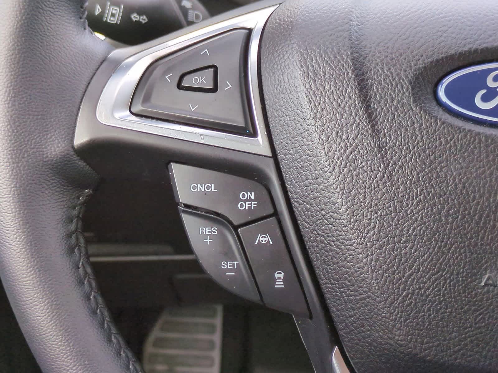 Thumbnail: 2023 Ford Edge - 23