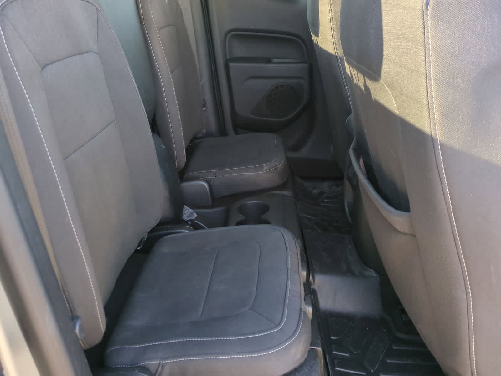 Thumbnail: 2015 GMC Canyon - 20