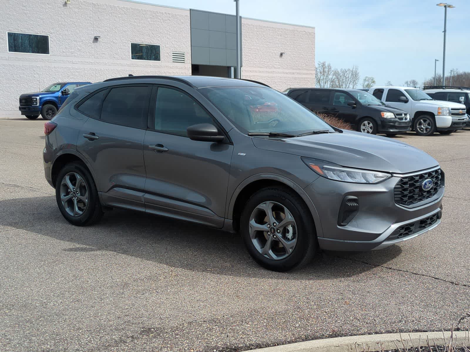 Thumbnail: 2023 Ford Escape - 2