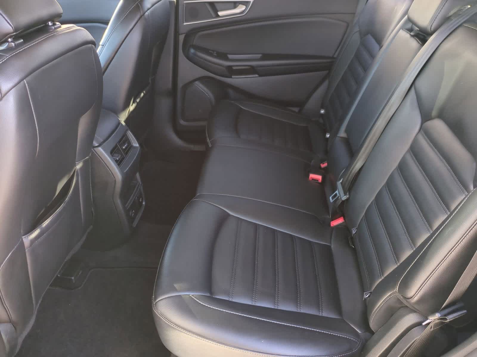 Thumbnail: 2022 Ford Edge - 19