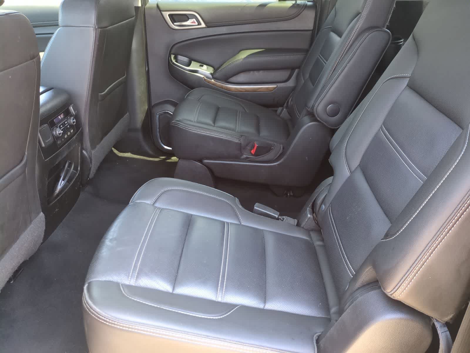 Thumbnail: 2019 GMC Yukon XL - 20