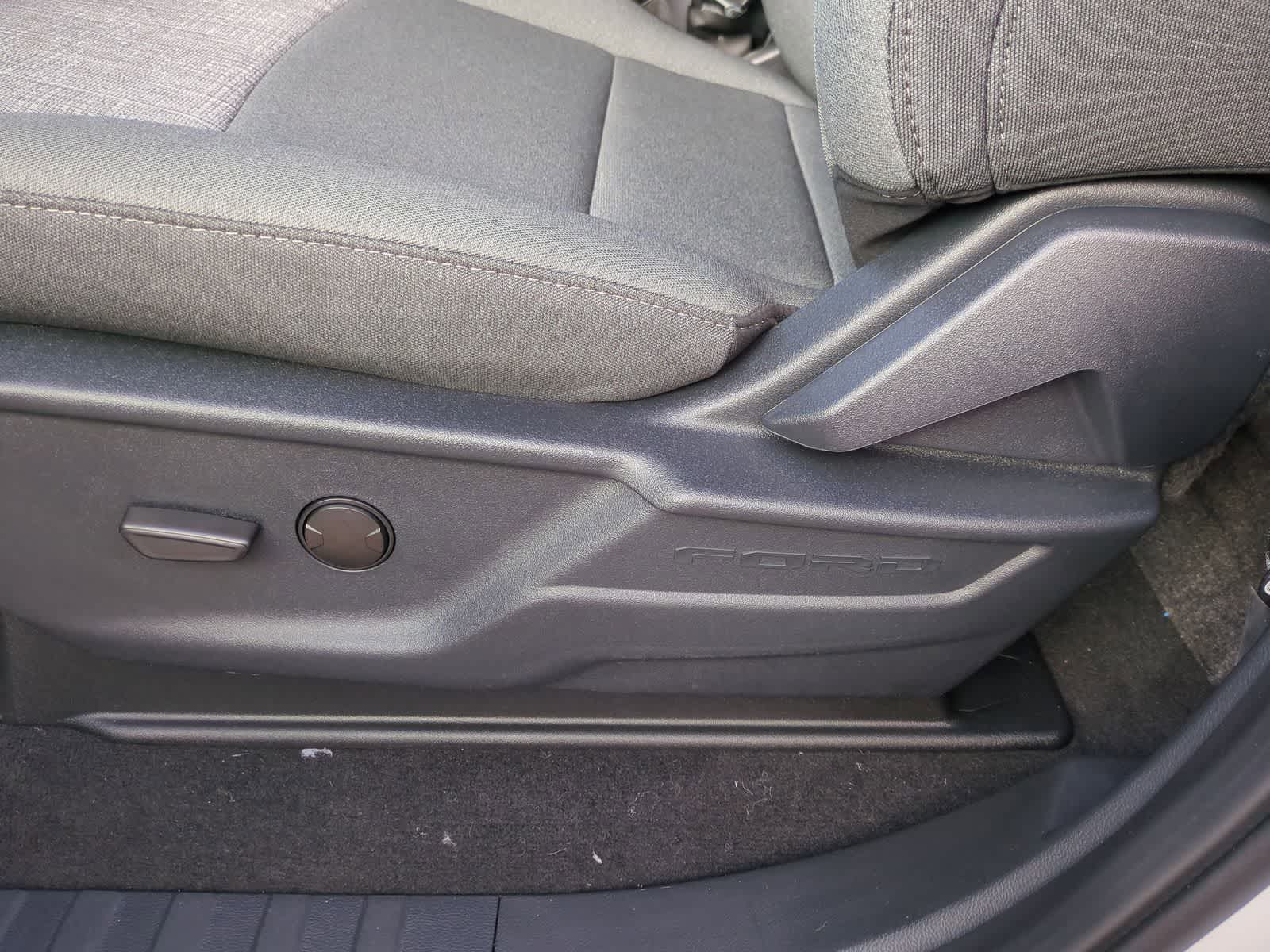 Thumbnail: 2026 Ford Econoline - 17