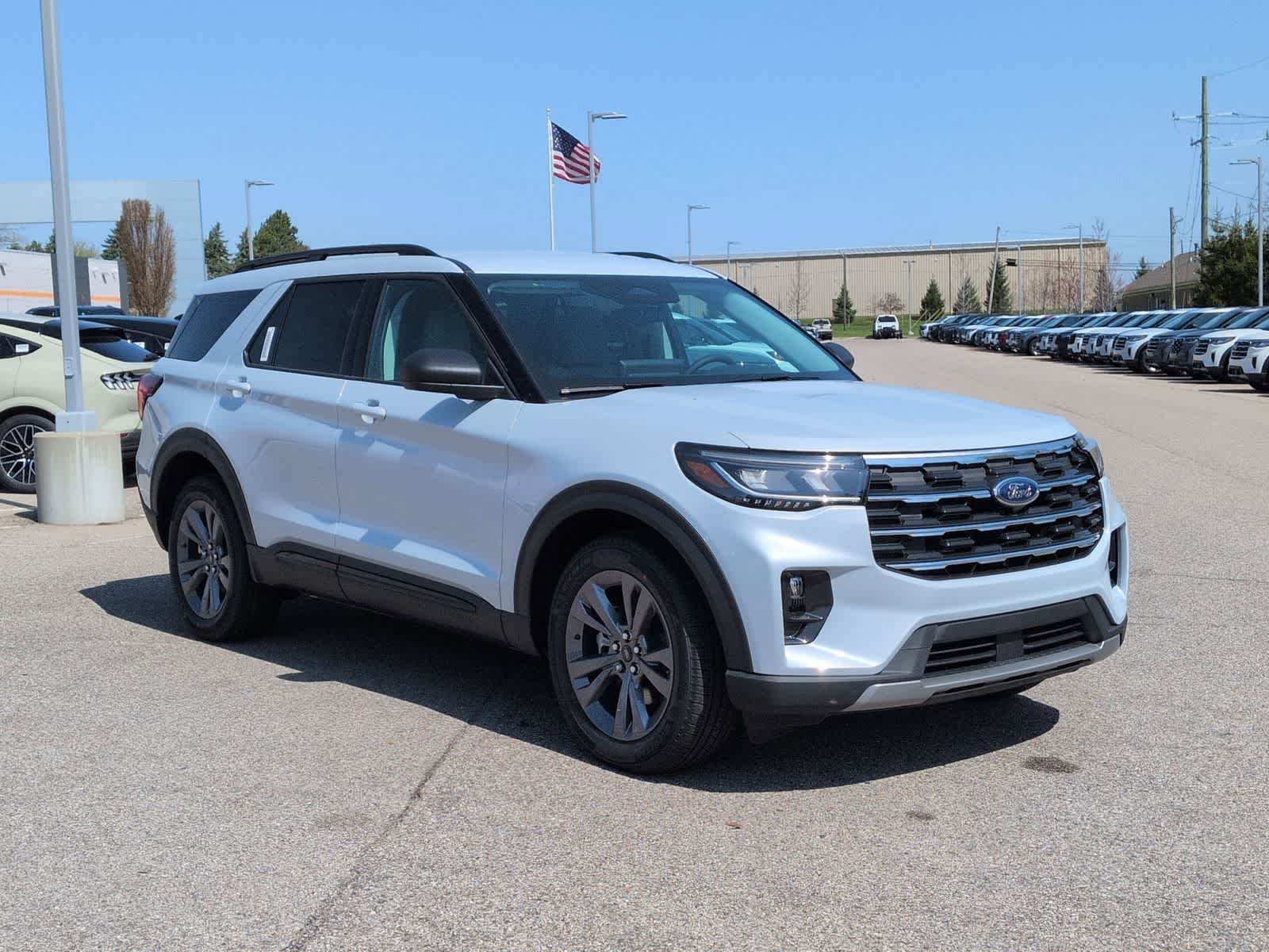 Thumbnail: 2026 Ford Explorer - 2