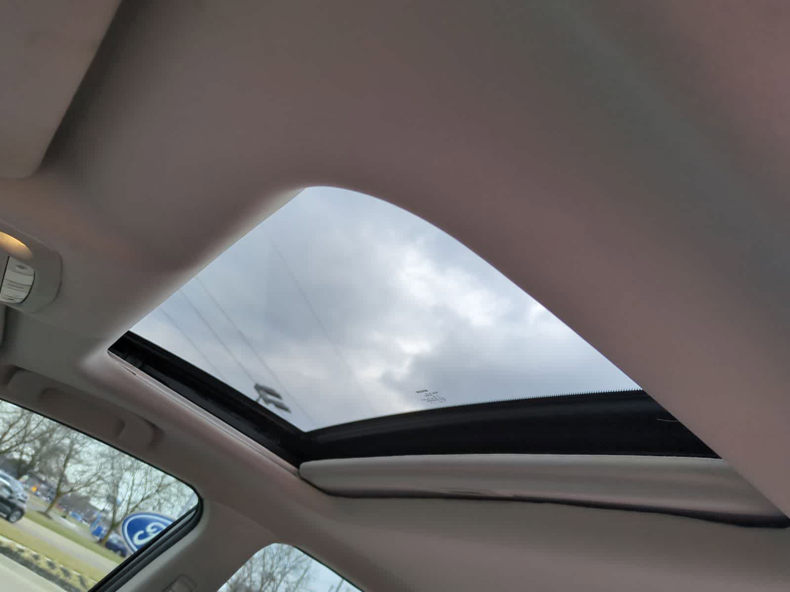 Thumbnail: 2015 Nissan Altima - 19