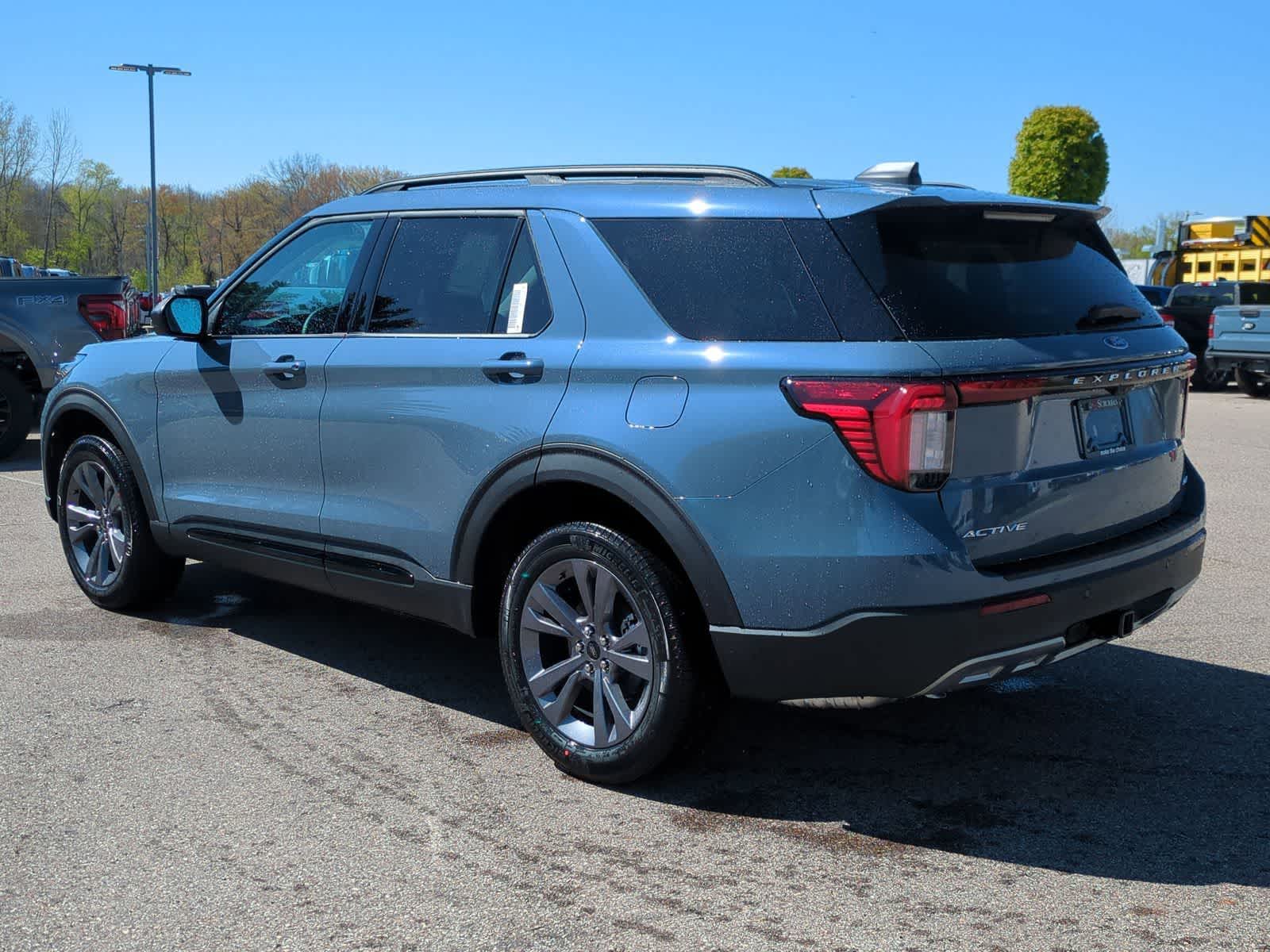 Thumbnail: 2026 Ford Explorer - 6