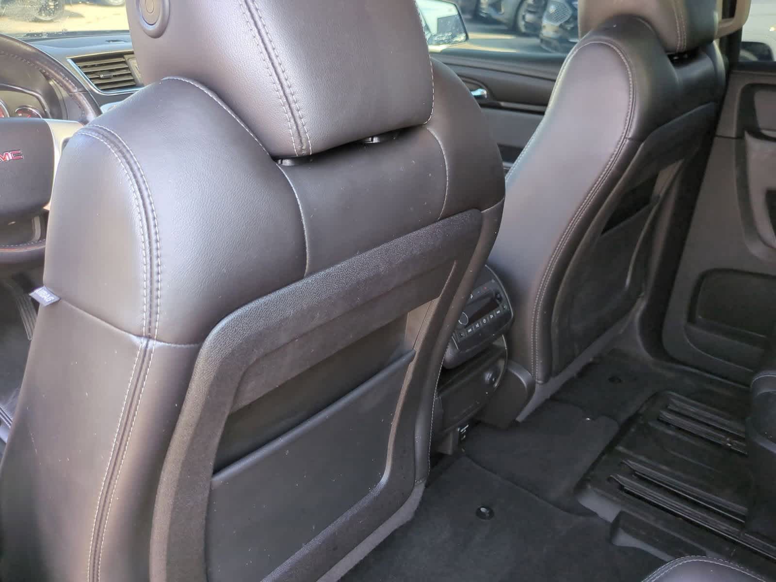 Thumbnail: 2015 GMC Acadia - 18