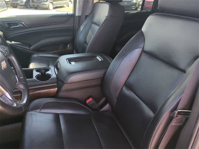 2017 Chevrolet Suburban LT 16
