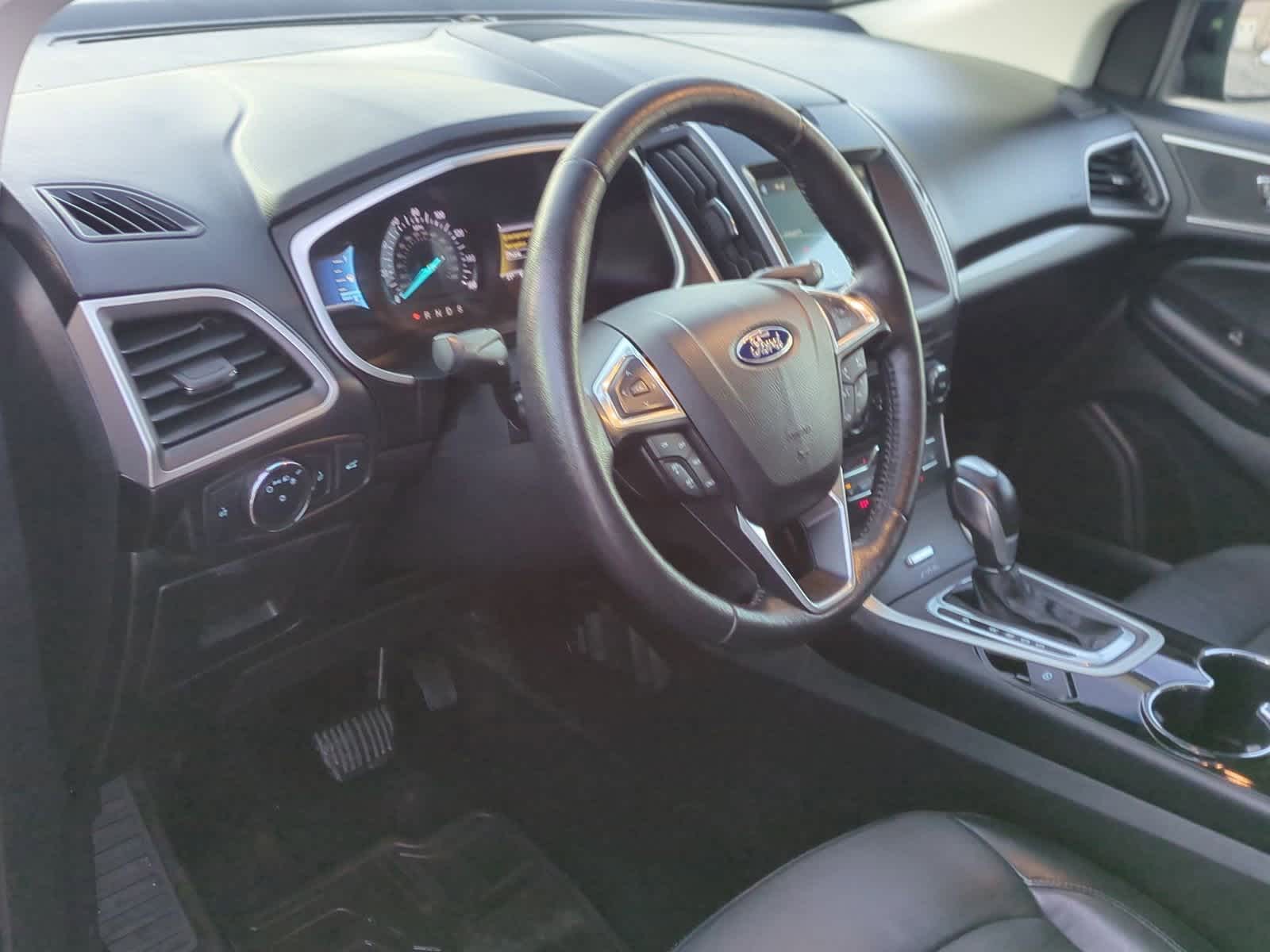 Thumbnail: 2016 Ford Edge - 10