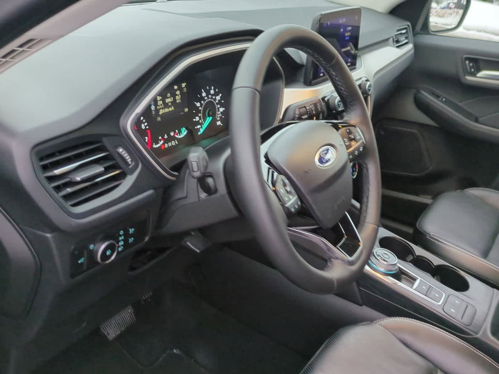 Thumbnail: 2022 Ford Escape - 10