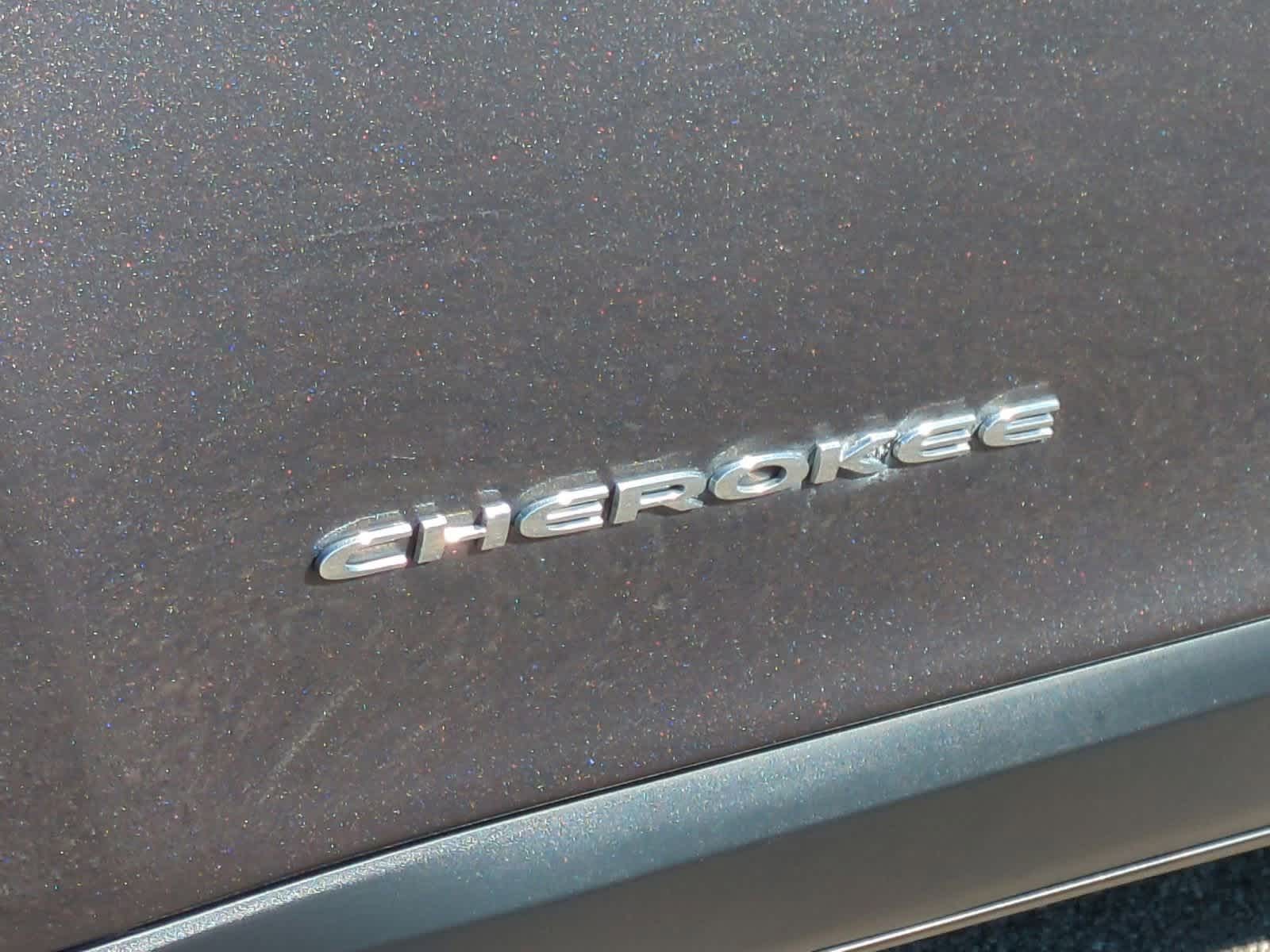 Thumbnail: 2019 Jeep Cherokee - 13