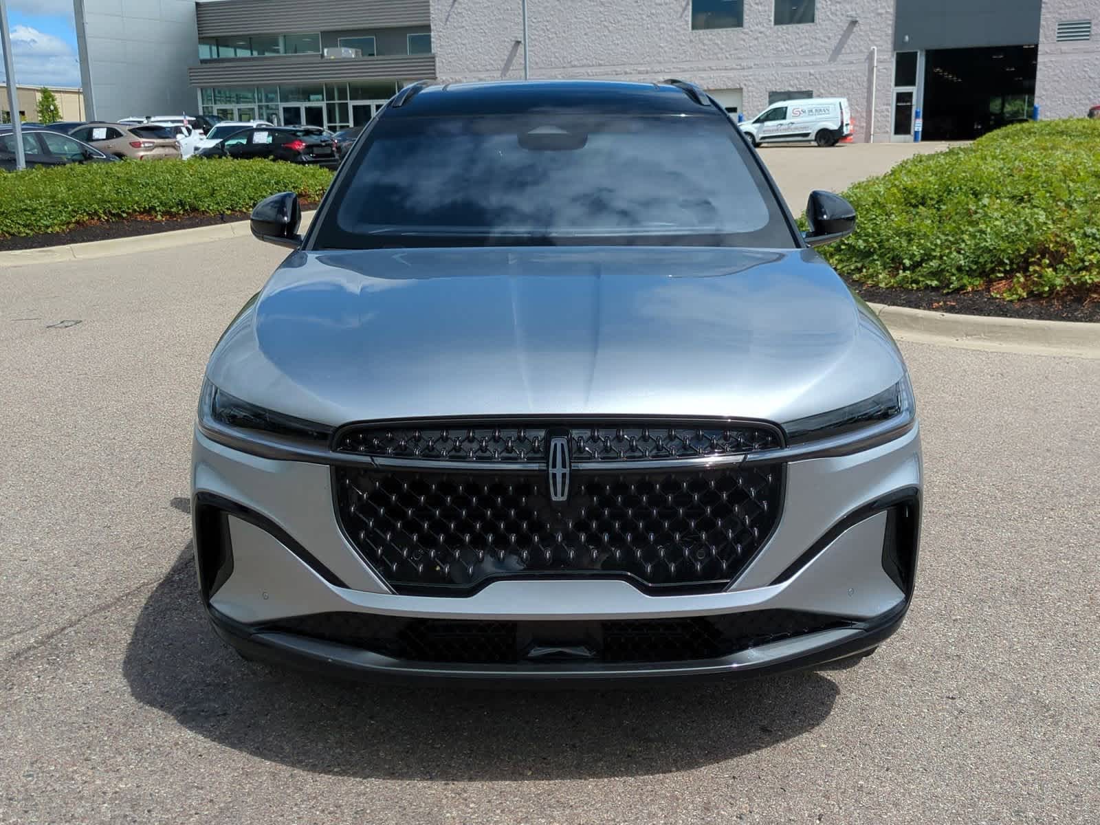 Thumbnail: 2024 Lincoln Nautilus - 3