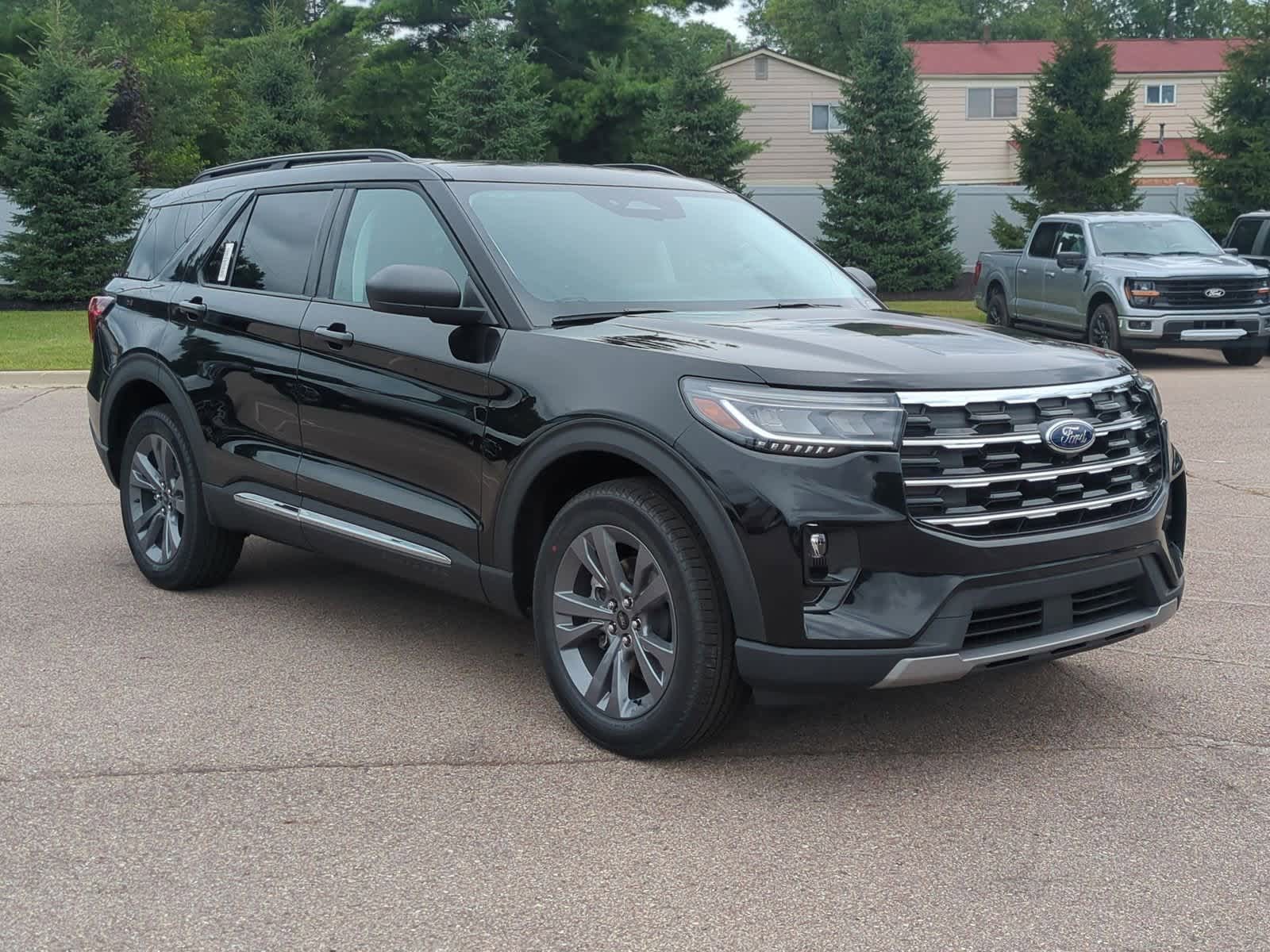 Thumbnail: 2025 Ford Explorer - 2