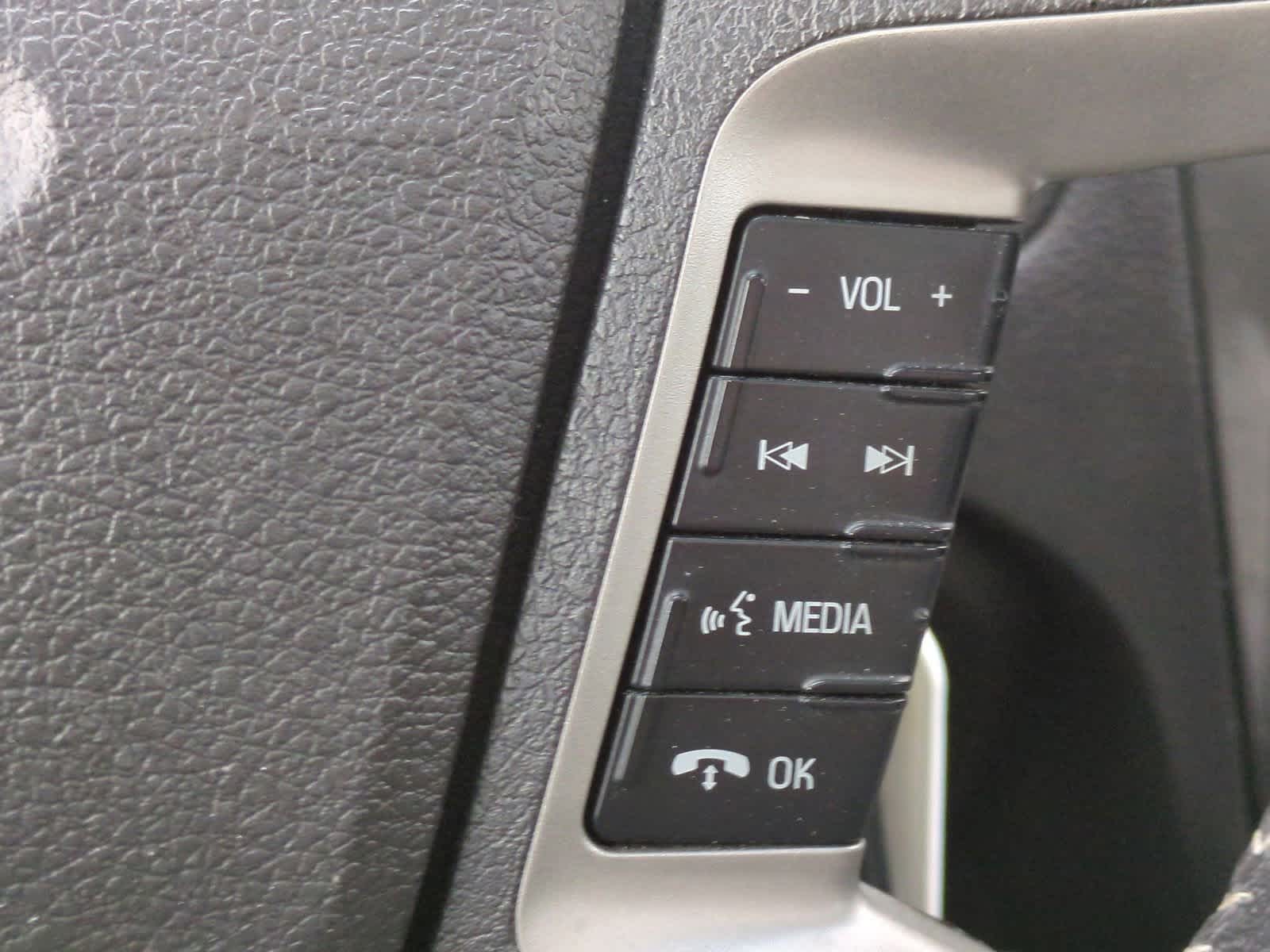 Thumbnail: 2010 Ford Fusion - 26