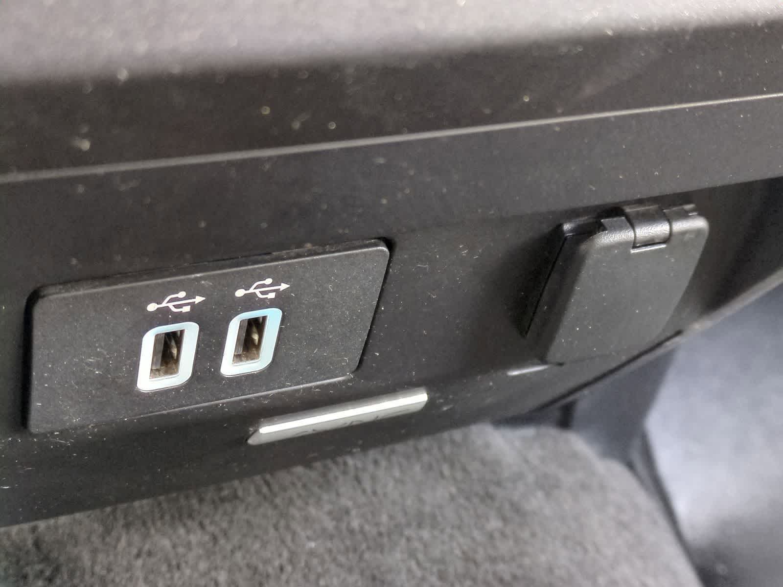 Thumbnail: 2017 Ford Econoline - 30